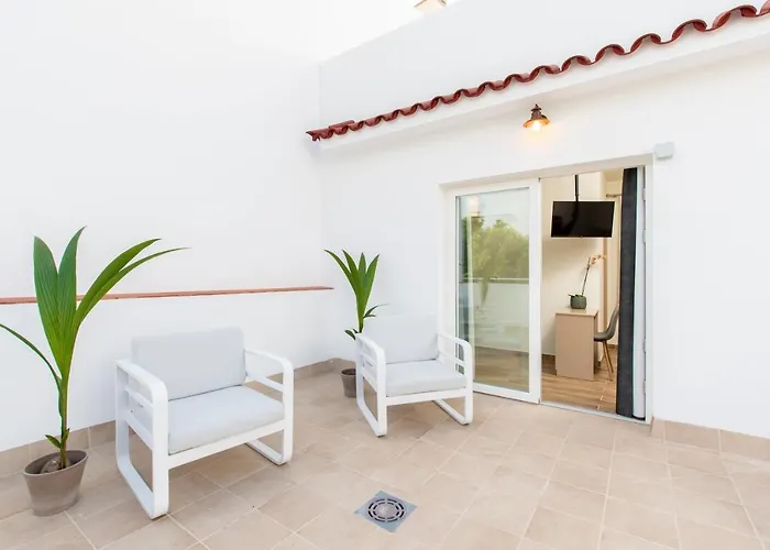 Suncanarias Adeje Plaza * אדחה