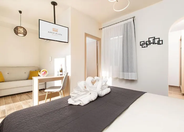 Suncanarias Adeje Plaza Hotel