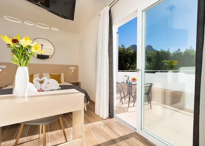 Suncanarias Adeje Plaza אדחה