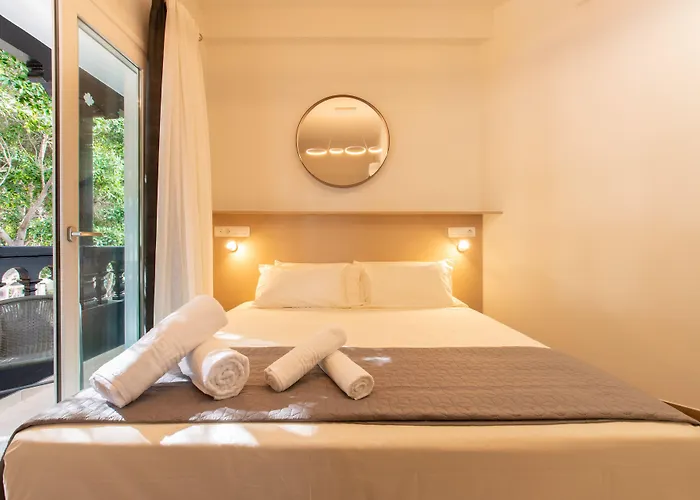 Hotel Suncanarias Adeje Plaza *