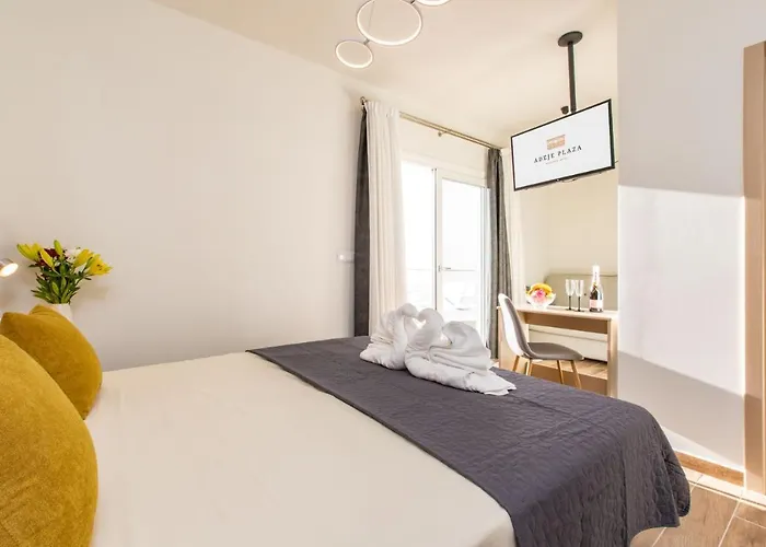 Suncanarias Adeje Plaza Hotell *