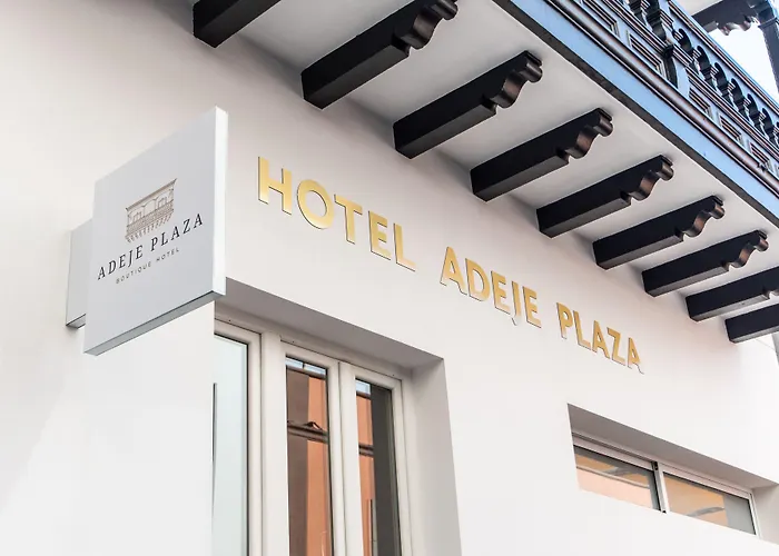 Suncanarias Adeje Plaza Hotel