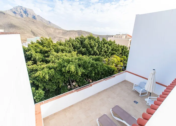 Suncanarias Adeje Plaza Hotel *